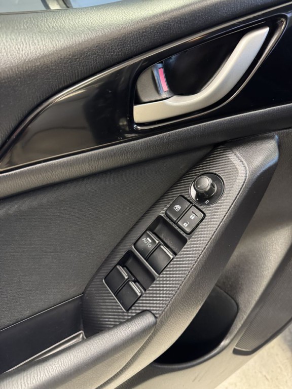 2015 Mazda Mazda3 Image 23