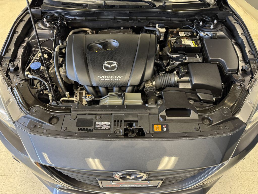 2015 Mazda Mazda3 Image 30