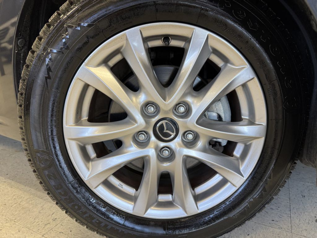 2015 Mazda Mazda3 Image 32