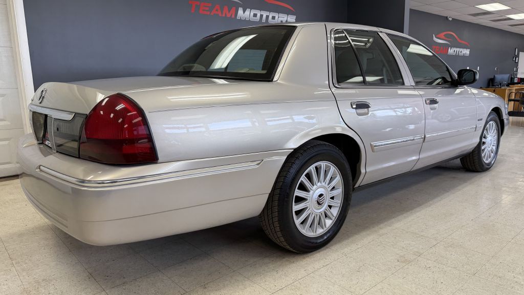 2010 Mercury Grand Marquis Image 13