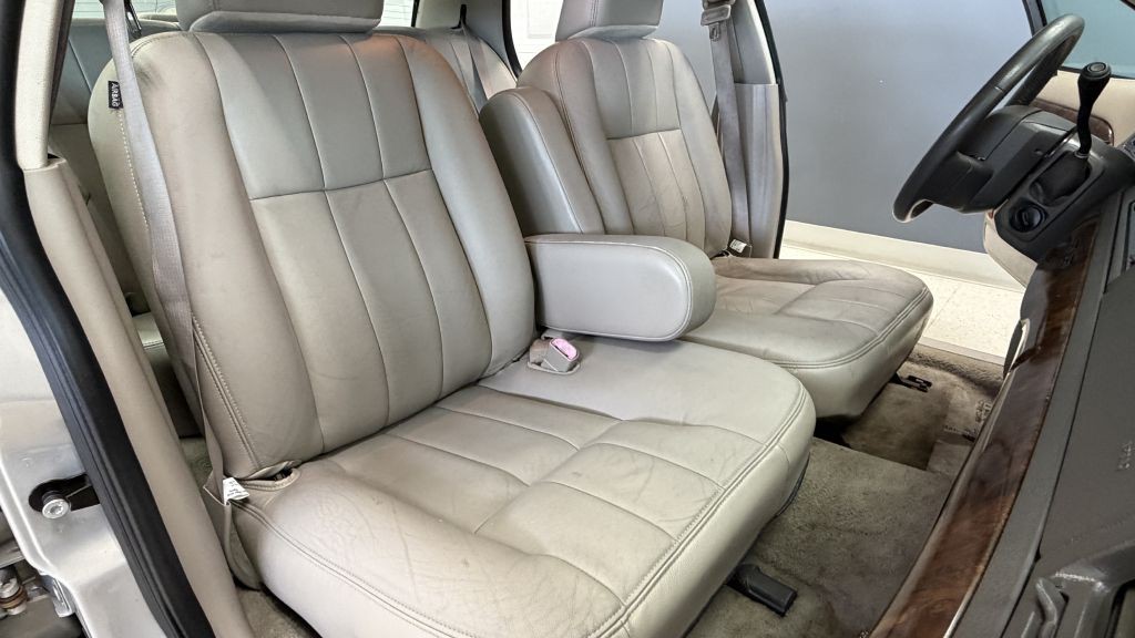 2010 Mercury Grand Marquis Image 22