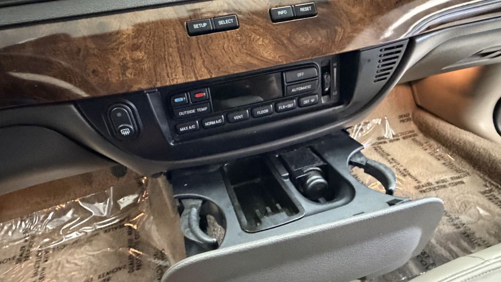 2010 Mercury Grand Marquis Image 27