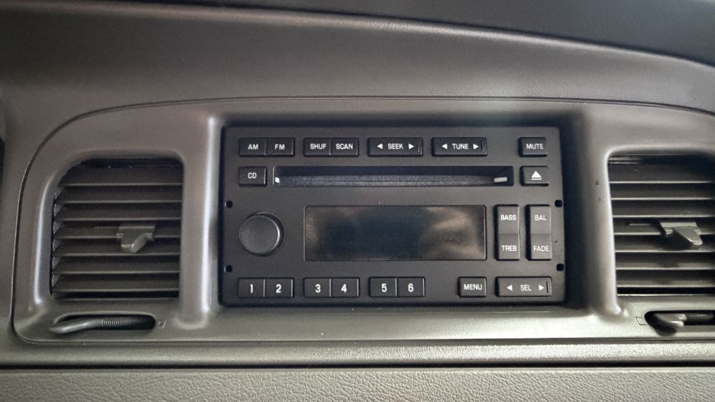 2010 Mercury Grand Marquis Image 30