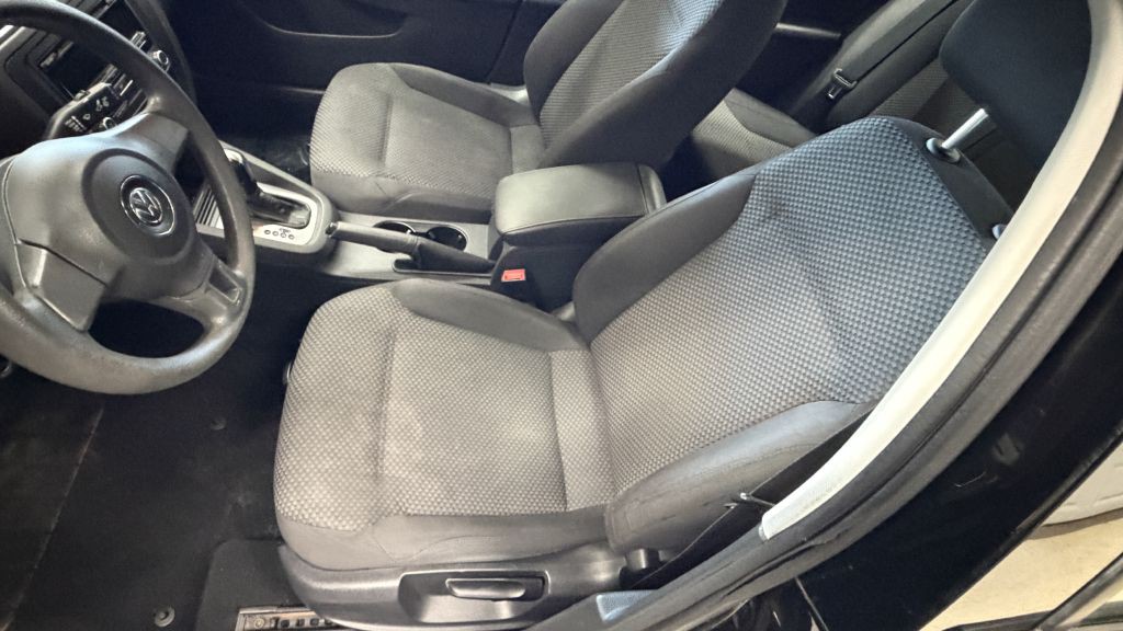 2014 Volkswagen Jetta Image 17