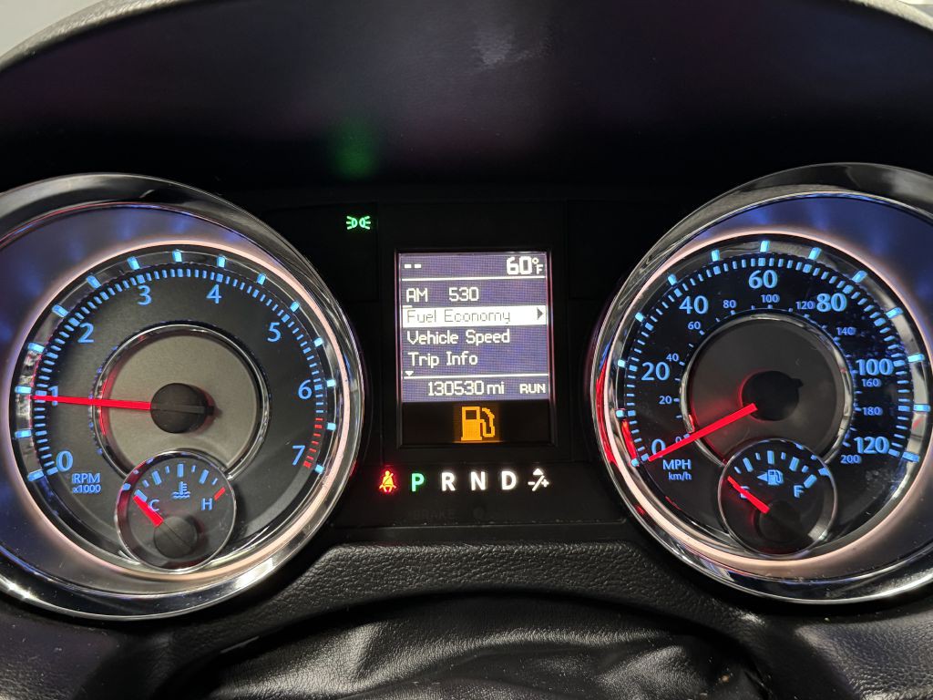 2015 Chrysler Town & Country Image 33