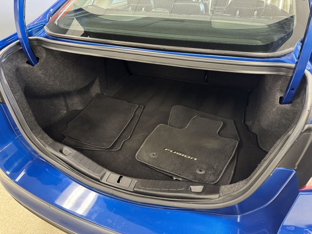 2018 Ford Fusion Image 12