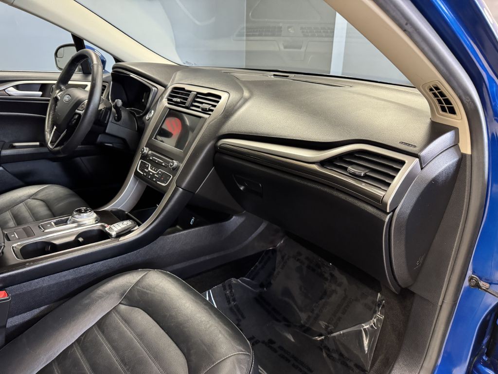 2018 Ford Fusion Image 19