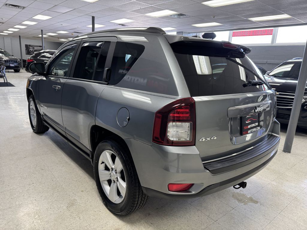 2014 Jeep Compass Image 9