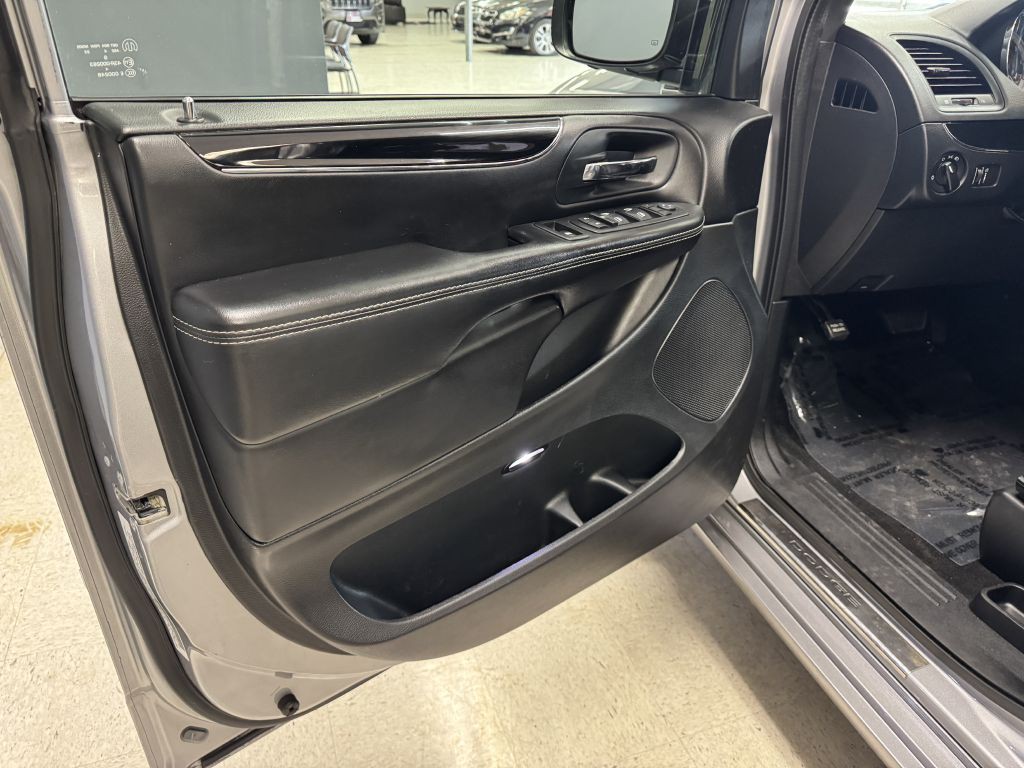 2014 Dodge Grand Caravan Image 15