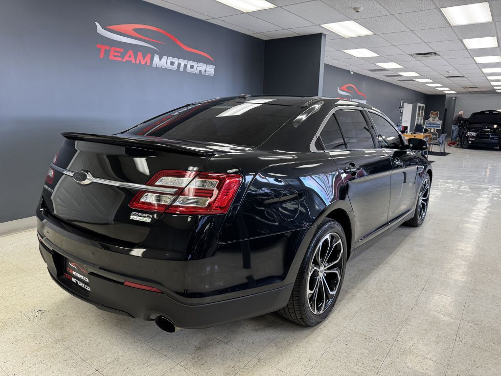 2015 Ford Taurus Image 8