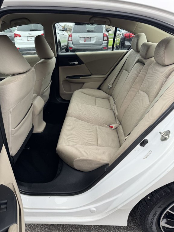 2014 Honda Accord Image 16
