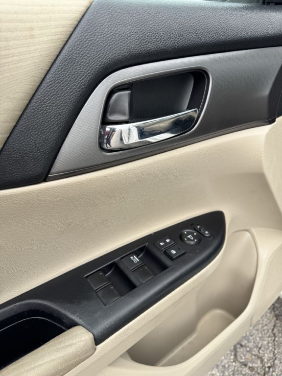 2014 Honda Accord Image 26