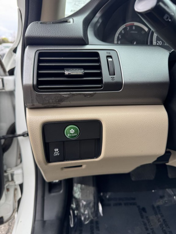 2014 Honda Accord Image 27