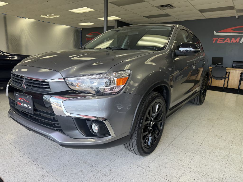 2017 Mitsubishi Outlander Image 3