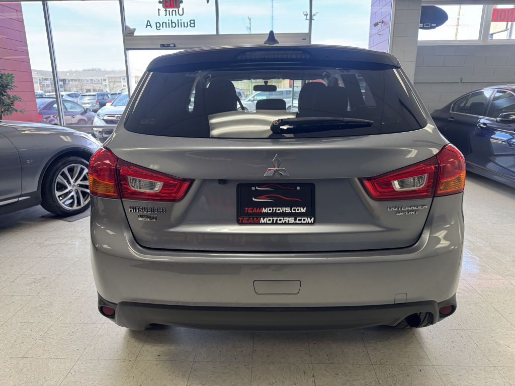 2017 Mitsubishi Outlander Image 7