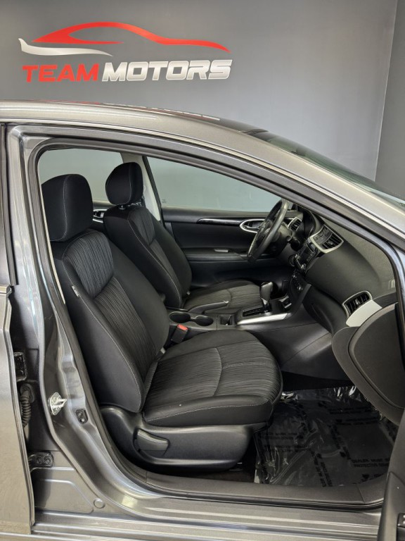 2016 Nissan Sentra Image 16