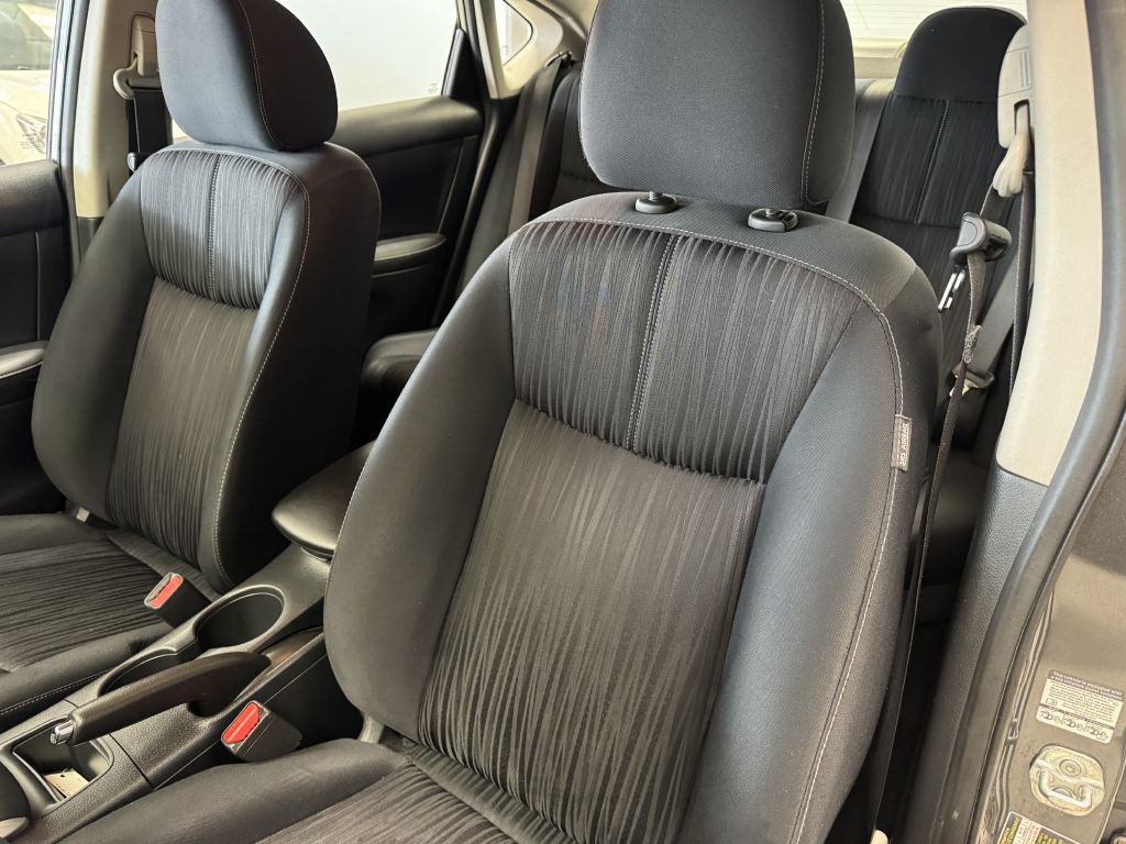 2016 Nissan Sentra Image 22