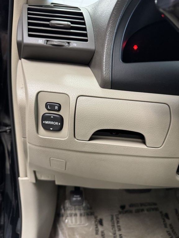 2007 Toyota Camry Image 24