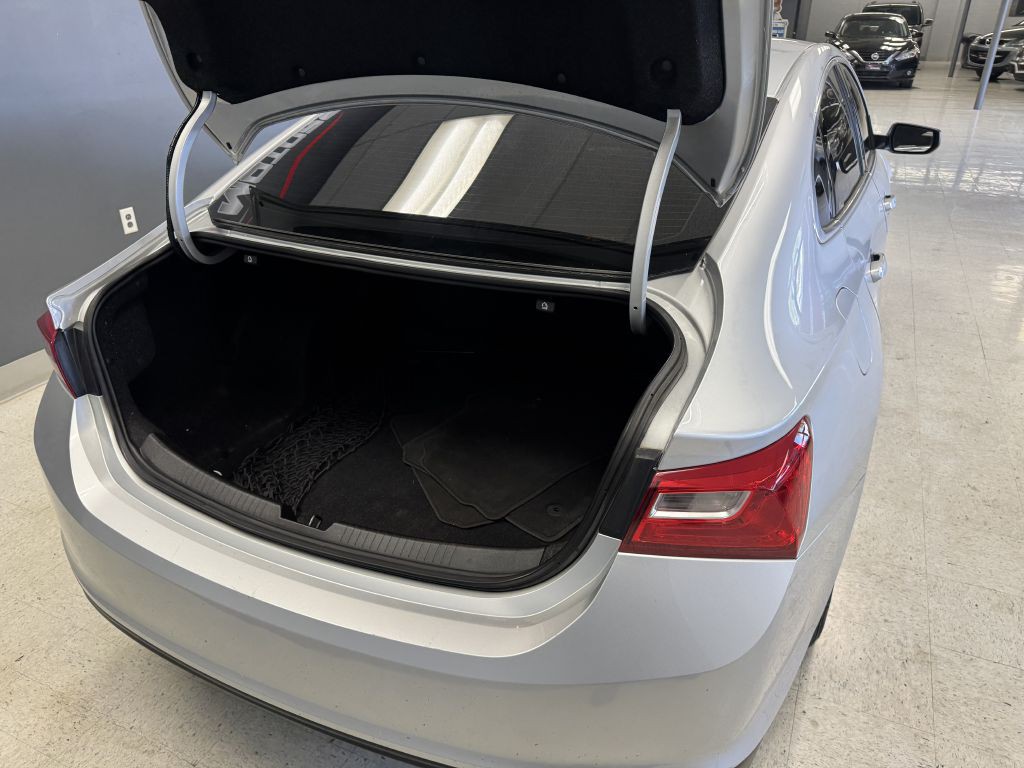 2020 Chevrolet Malibu Image 11