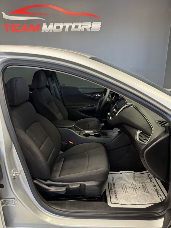 2020 Chevrolet Malibu Image 14