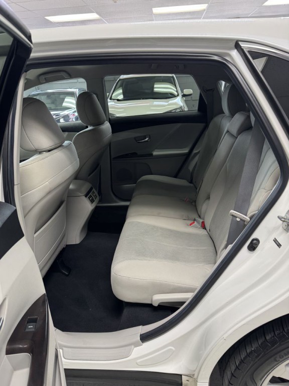 2012 Toyota Venza Image 14