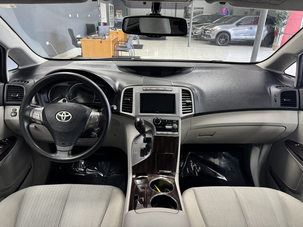 2012 Toyota Venza Image 17