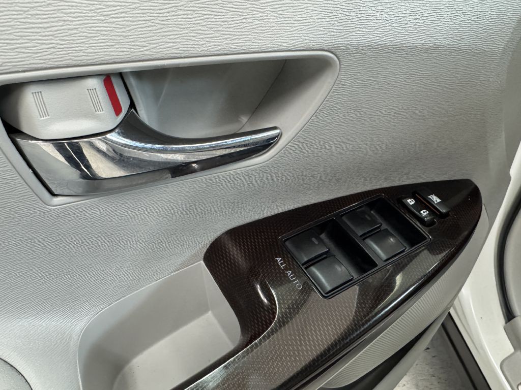 2012 Toyota Venza Image 23