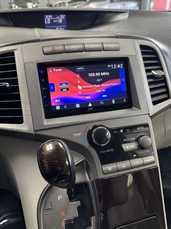 2012 Toyota Venza Image 26
