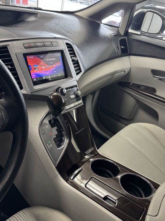 2012 Toyota Venza Image 28