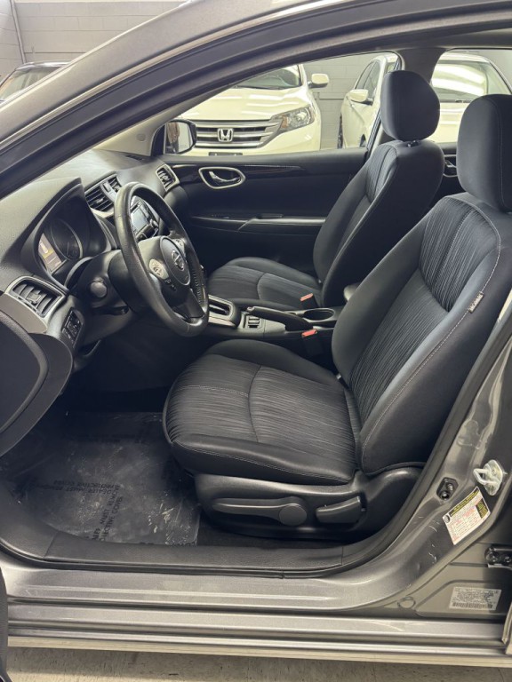 2016 Nissan Sentra Image 15