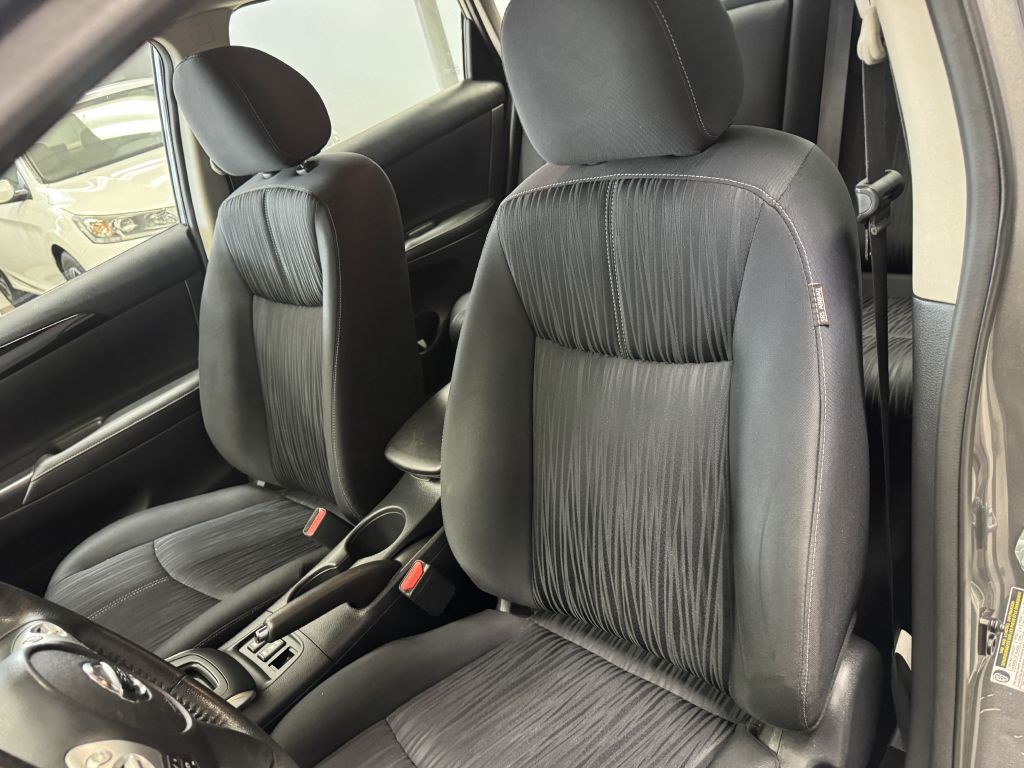 2016 Nissan Sentra Image 21