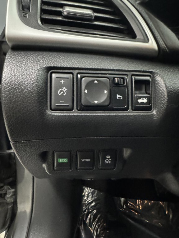 2016 Nissan Sentra Image 24