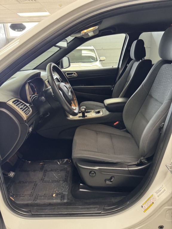 2014 Jeep Grand Cherokee Image 16