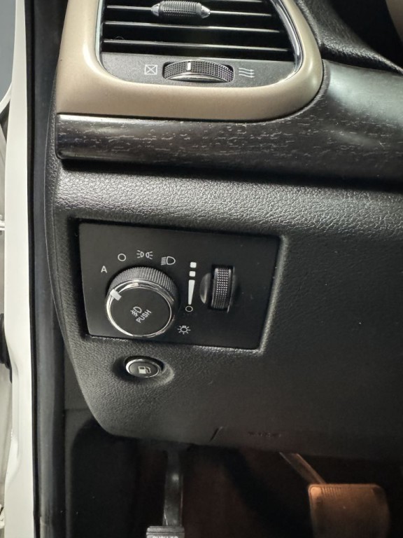 2014 Jeep Grand Cherokee Image 24