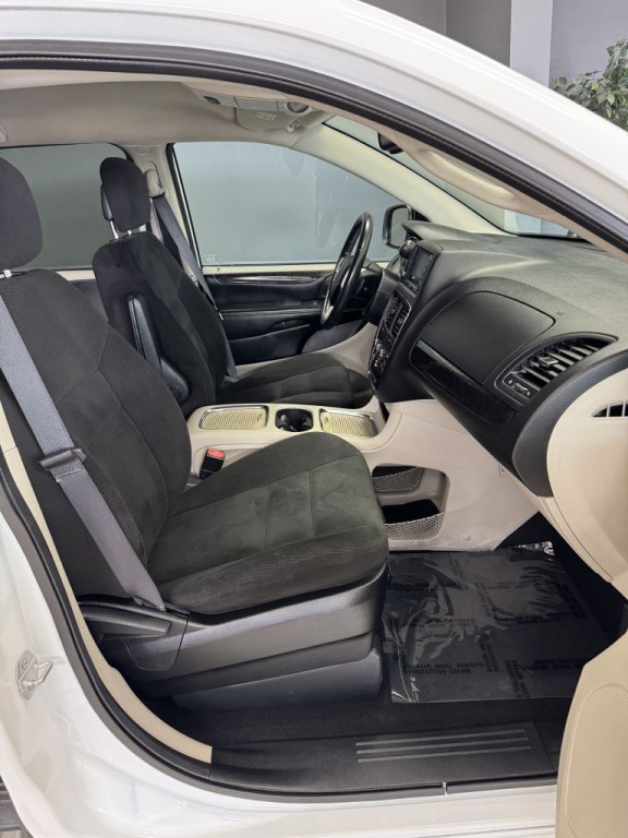 2015 Dodge Grand Caravan Image 15