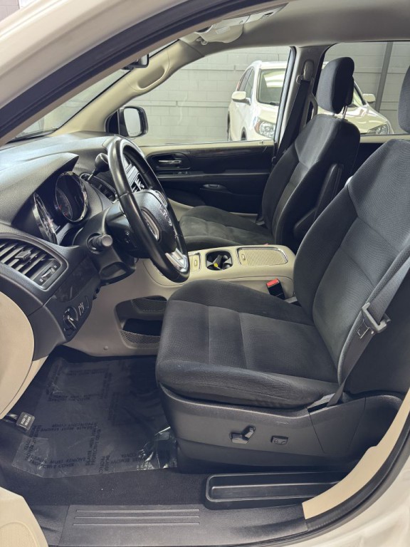 2015 Dodge Grand Caravan Image 16
