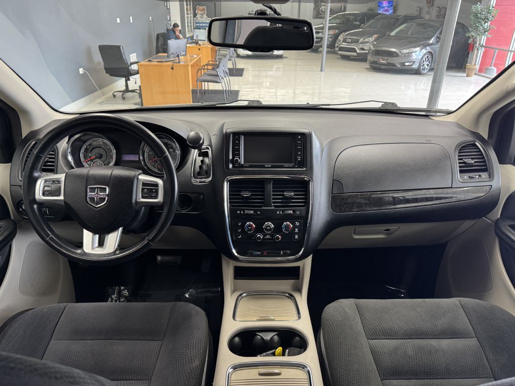 2015 Dodge Grand Caravan Image 17
