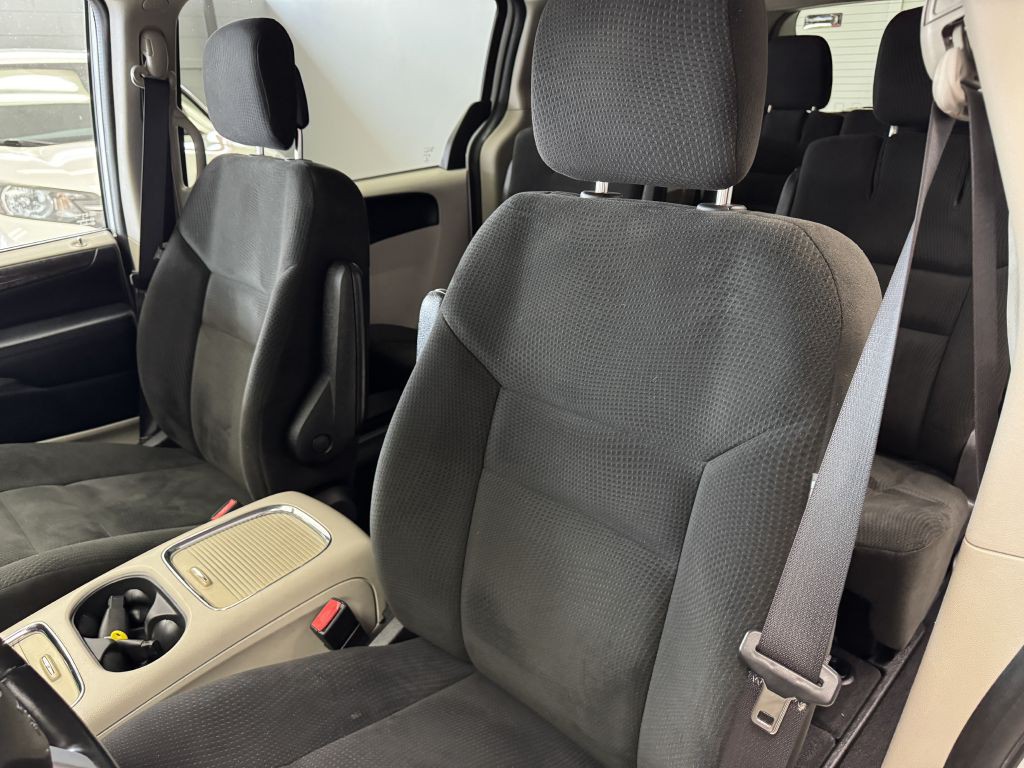 2015 Dodge Grand Caravan Image 21