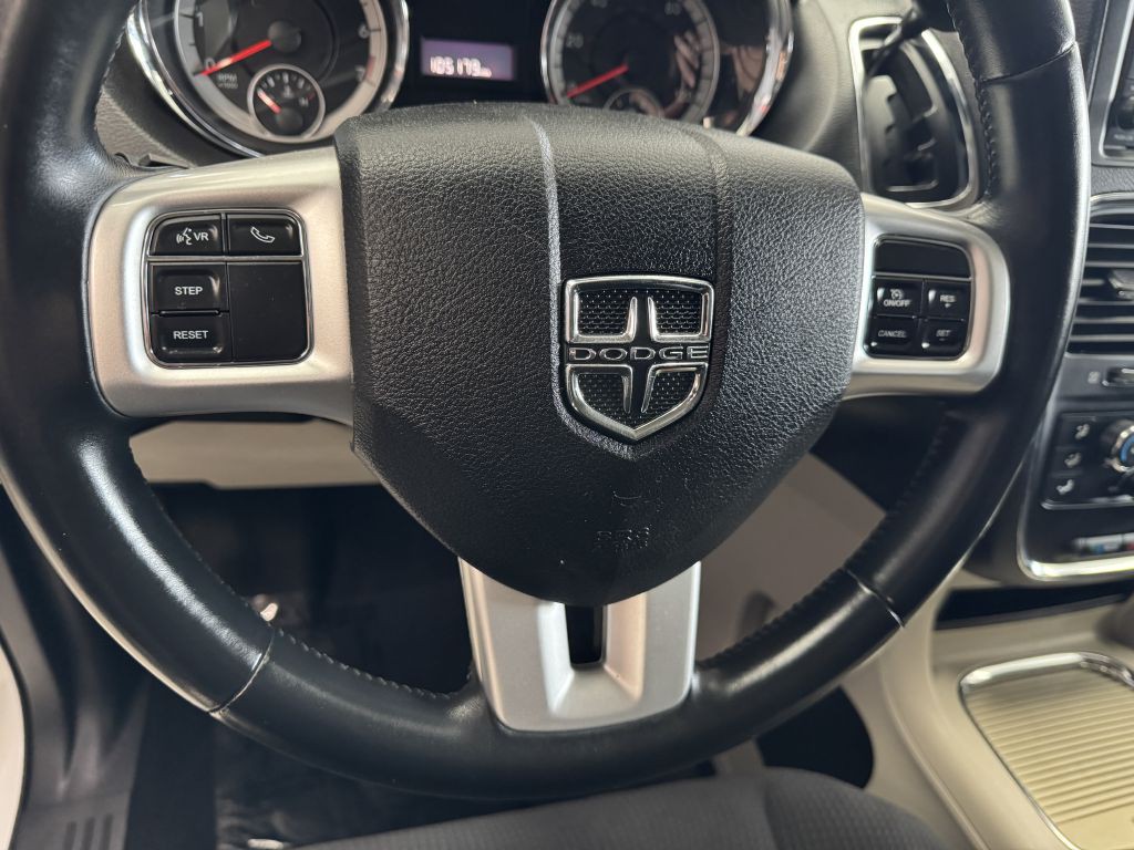 2015 Dodge Grand Caravan Image 23