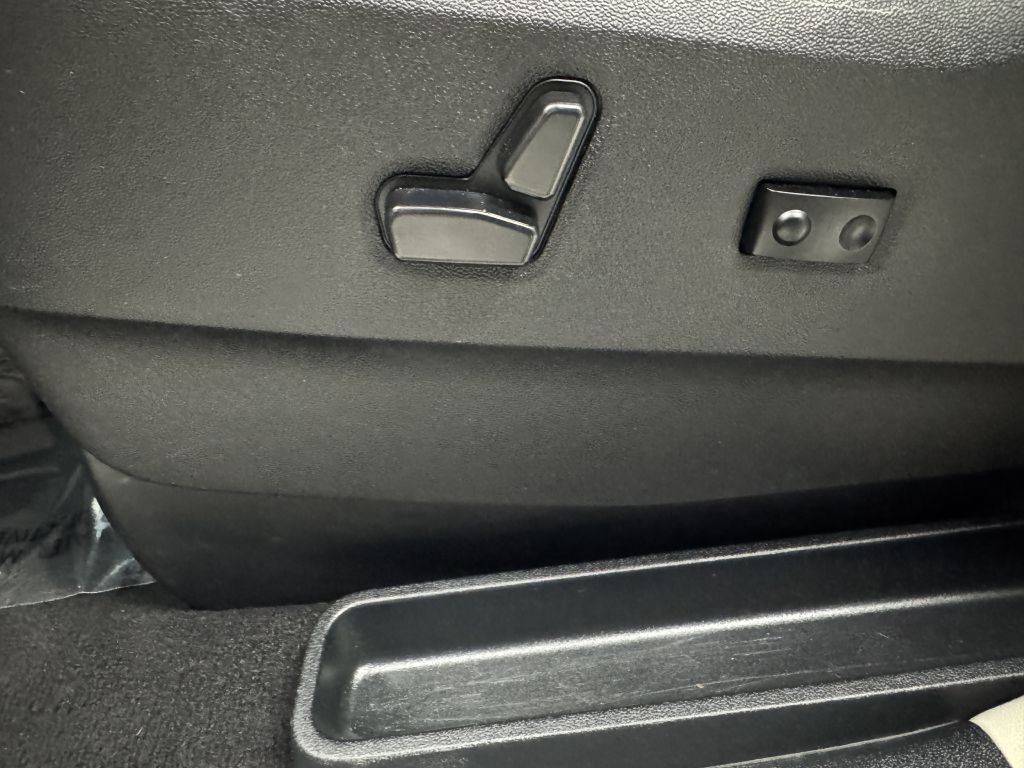 2015 Dodge Grand Caravan Image 25