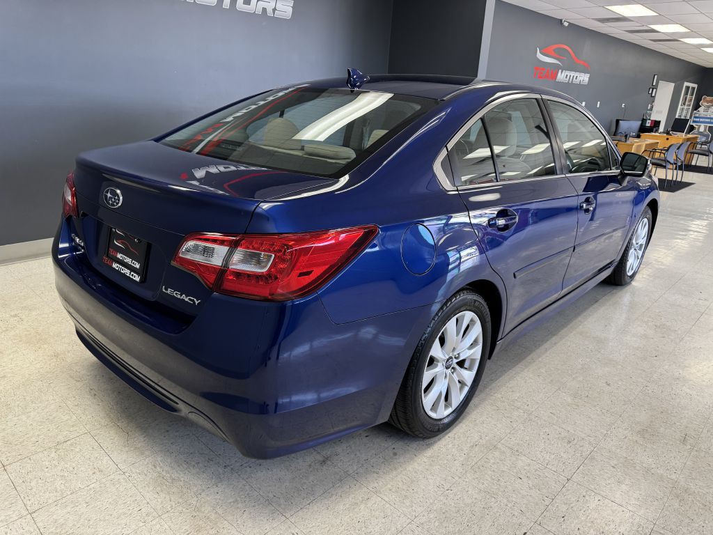 2016 Subaru Legacy Image 7