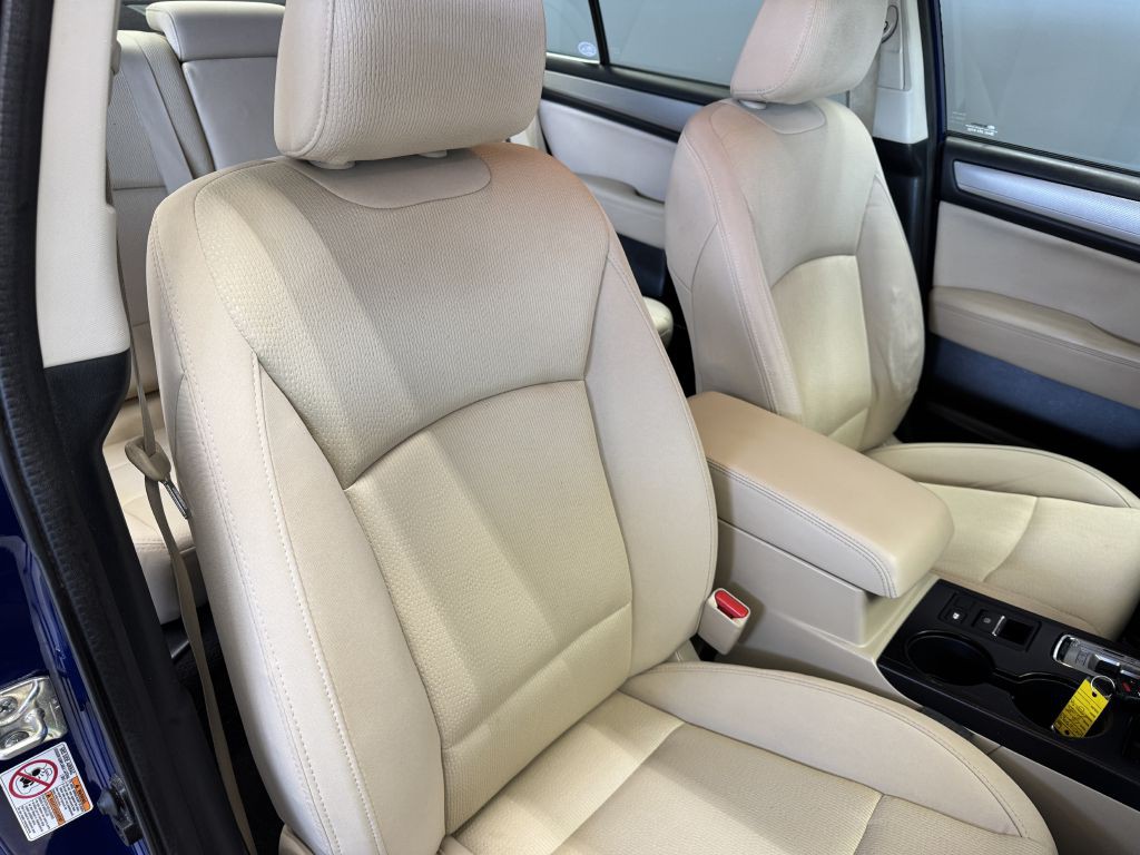 2016 Subaru Legacy Image 19