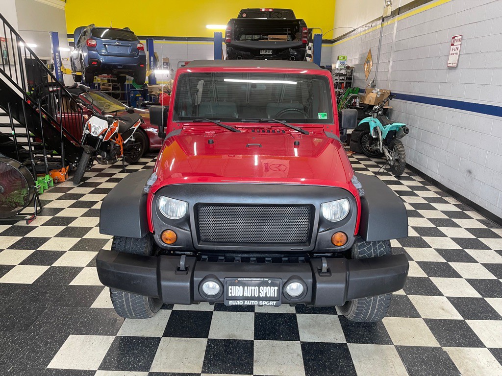 2010 Jeep Wrangler Unlimited Image 1