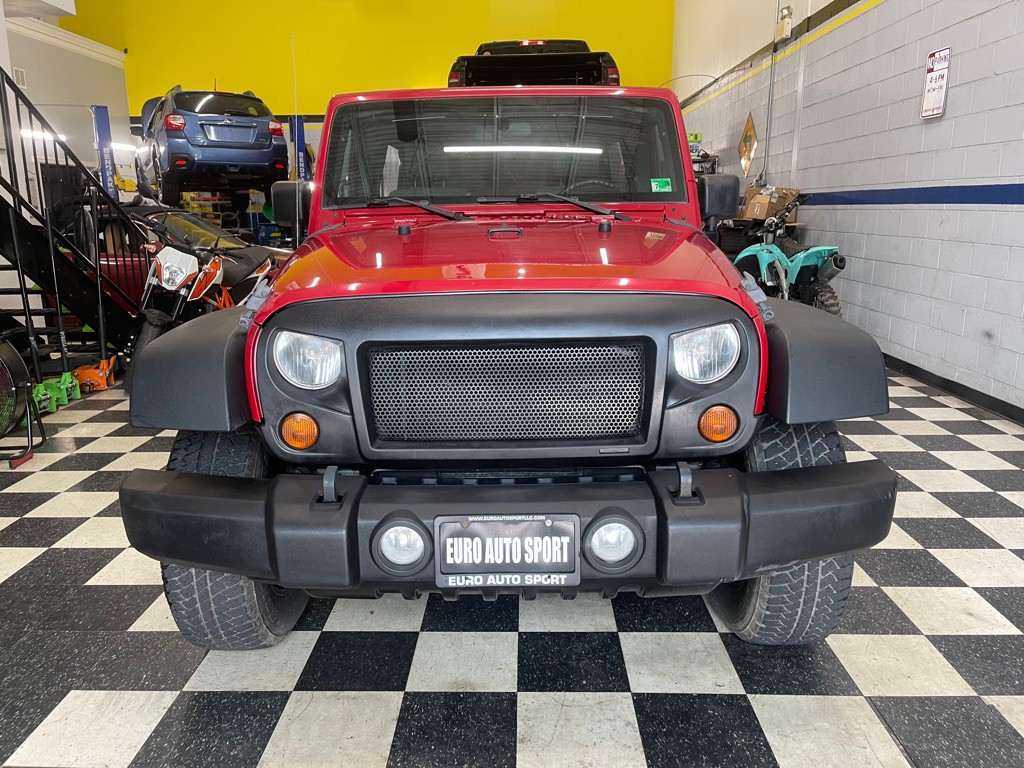 2010 Jeep Wrangler Unlimited Image 3