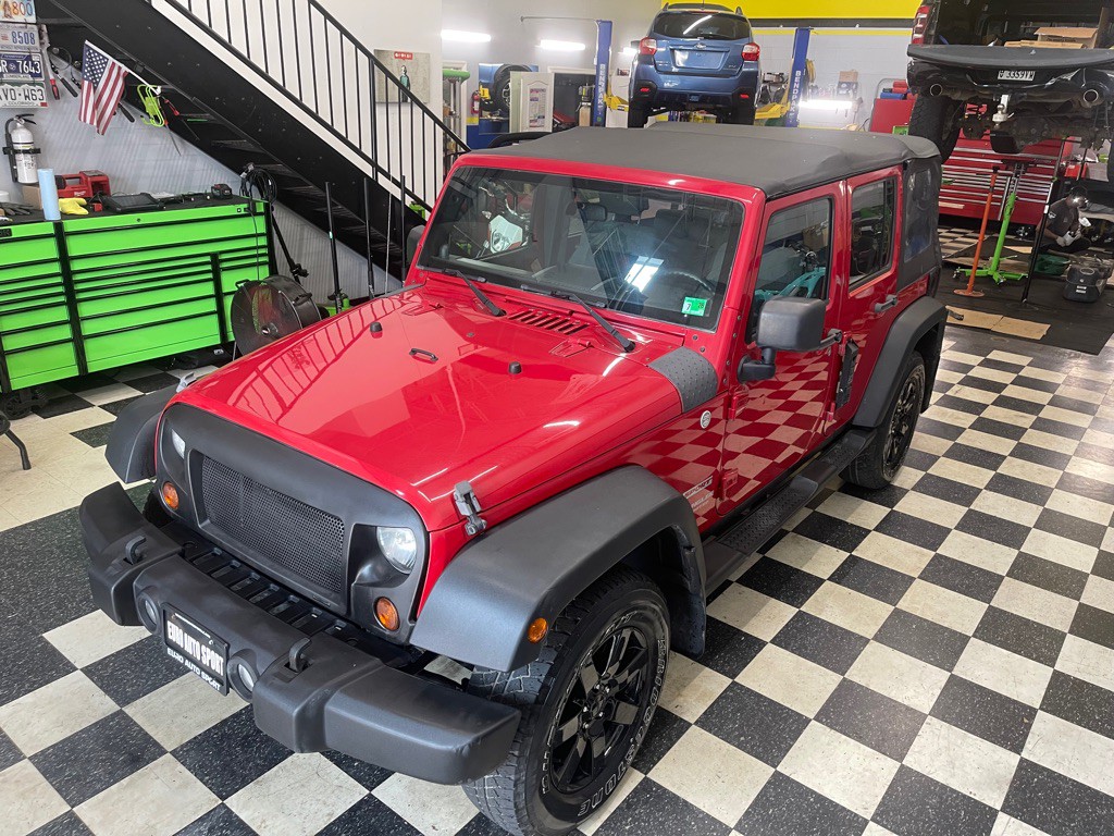 2010 Jeep Wrangler Unlimited Image 5