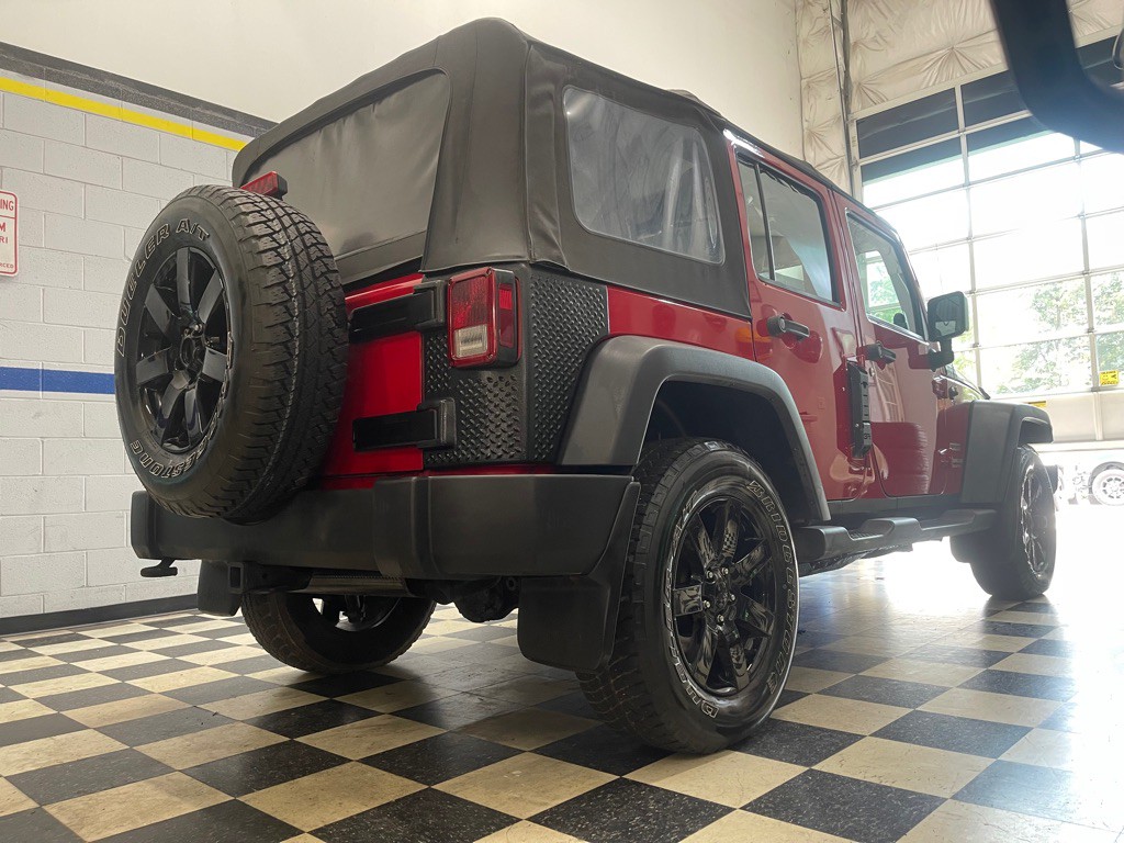 2010 Jeep Wrangler Unlimited Image 16