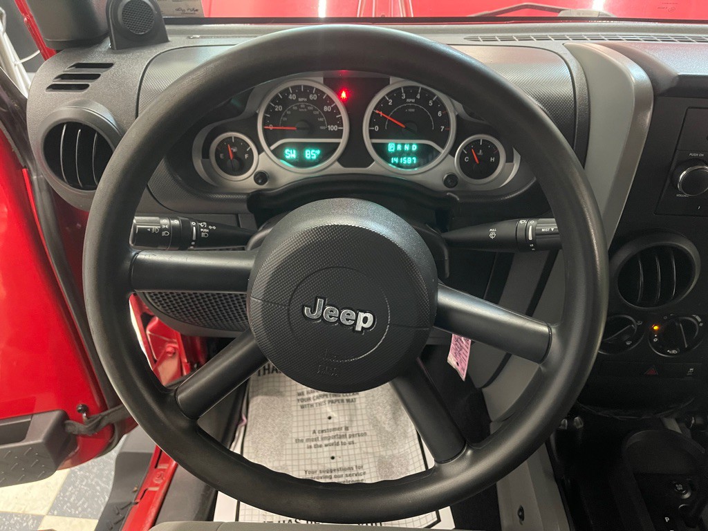 2010 Jeep Wrangler Unlimited Image 30