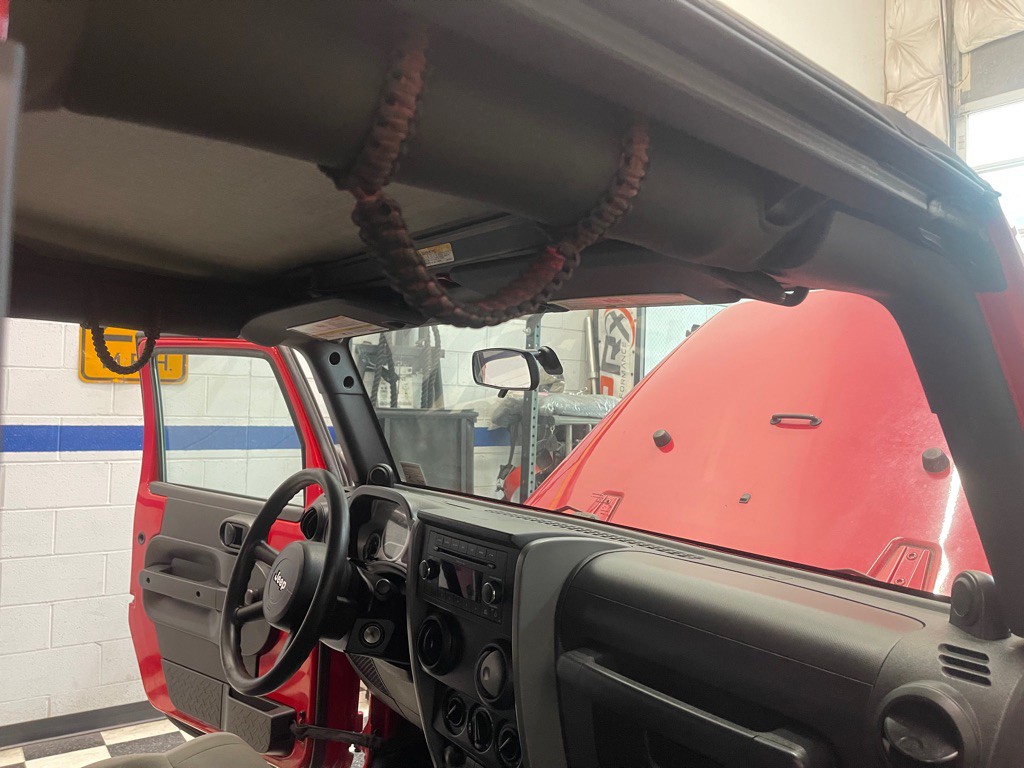 2010 Jeep Wrangler Unlimited Image 39