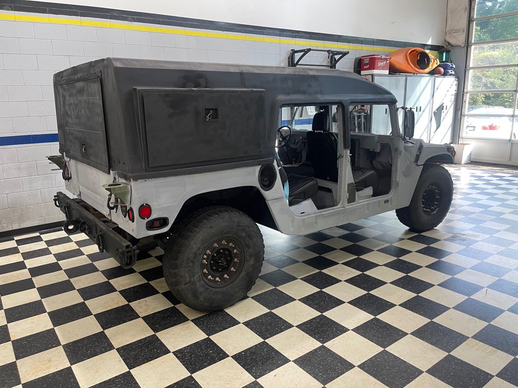 2006 AM General Humvee Image 12