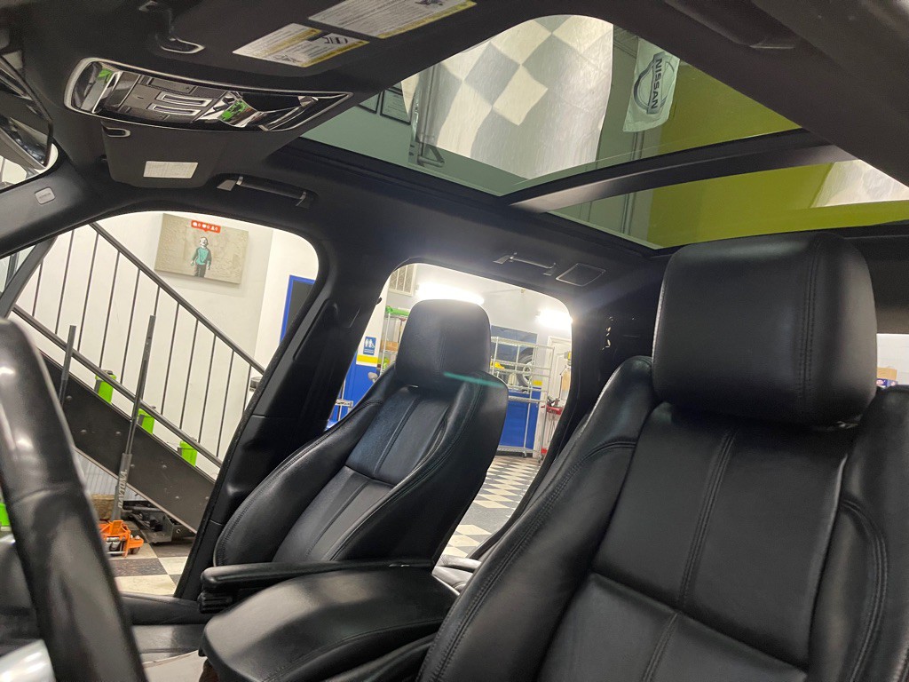2016 Land Rover Range Rover Image 28